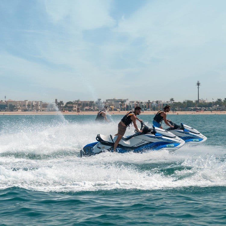 Excursion en jet ski offrant les plus belles vues de Dubaï