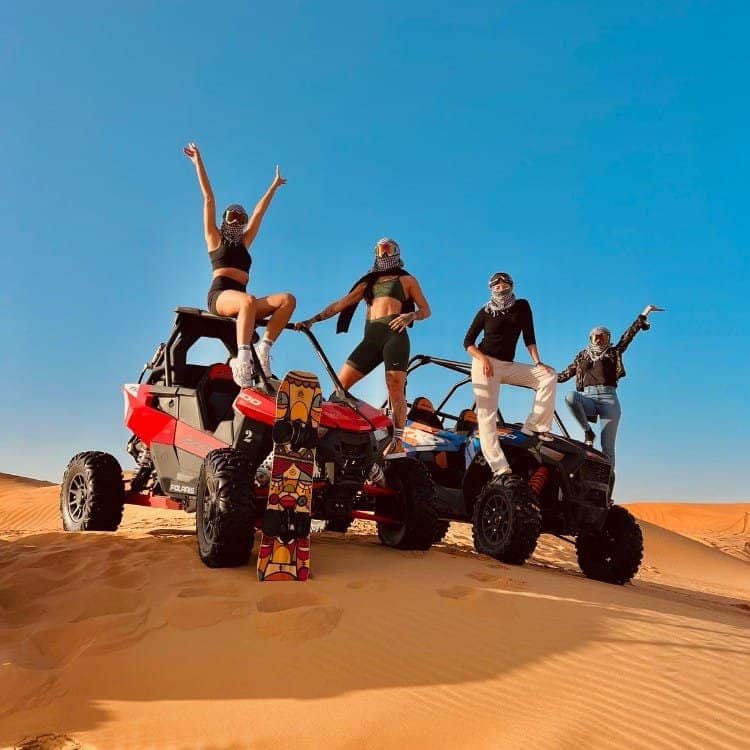 Safari dans le désert de Dubaï : Chameau, Sandboard Quad ou Buggyet Dîner BBQ